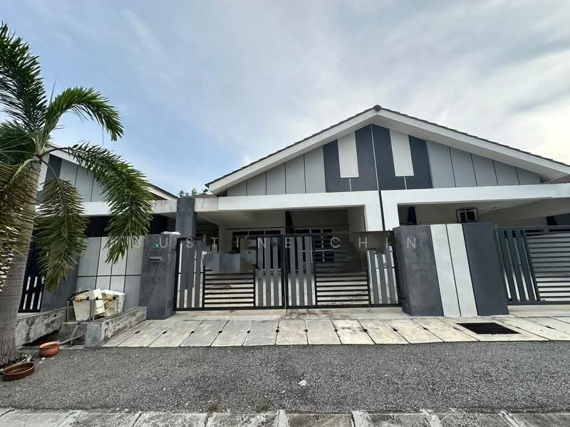 1-storey Terraced House for Sale in Lahat (Perak) - Justine Chin - Exterior - PropertyGuru.com.my