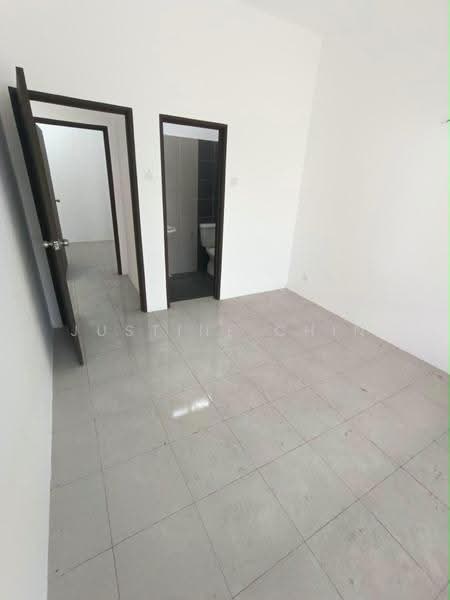 1-storey Terraced House for Sale in Lahat (Perak) - Justine Chin - Bathroom - PropertyGuru.com.my