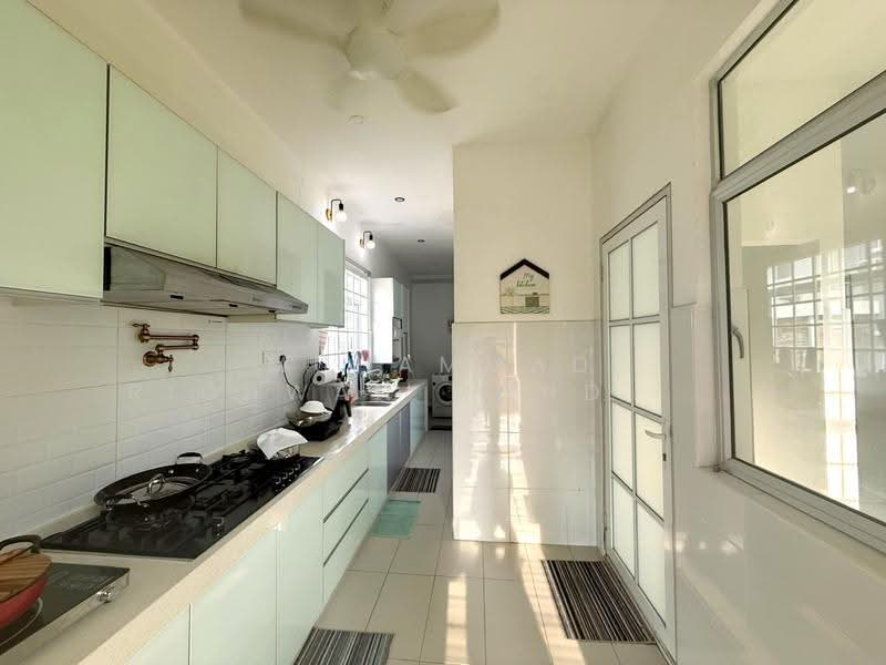 2-storey Terraced House for Sale in Nilai (Negeri Sembilan) - Muhammad Ridhwan Mohd Huzairi - Kitchen - PropertyGuru.com.my