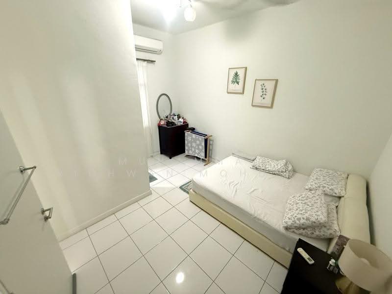 2-storey Terraced House for Sale in Nilai (Negeri Sembilan) - Muhammad Ridhwan Mohd Huzairi - Bedroom - PropertyGuru.com.my