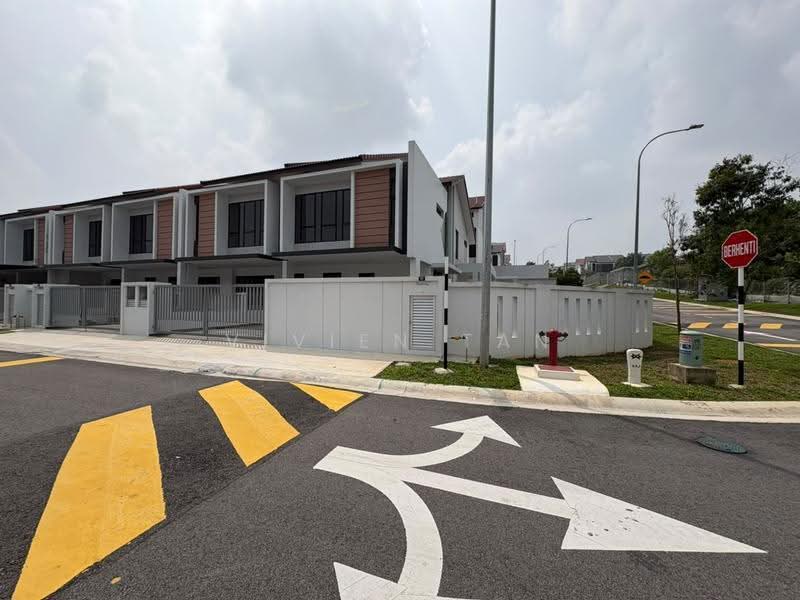 Rumah Teres untuk Dijual di Taman Desa Tebrau (Tebrau) - Vivien Tan - Exterior - PropertyGuru.com.my