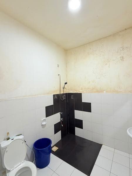 2-storey Terraced House for Sale in Setia Tropika (Johor Bahru) - Wallace Ang - Bathroom - PropertyGuru.com.my