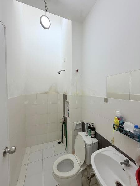 2-storey Terraced House for Sale in Setia Tropika (Johor Bahru) - Wallace Ang - Bathroom - PropertyGuru.com.my