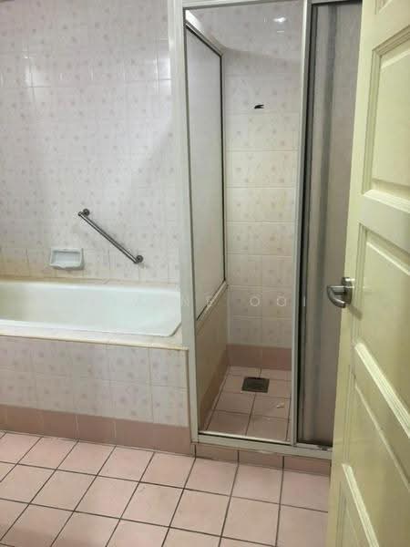 Condominium for Rent at Mutiara Villa Condominium - Elaine Ooi - Bathroom - PropertyGuru.com.my