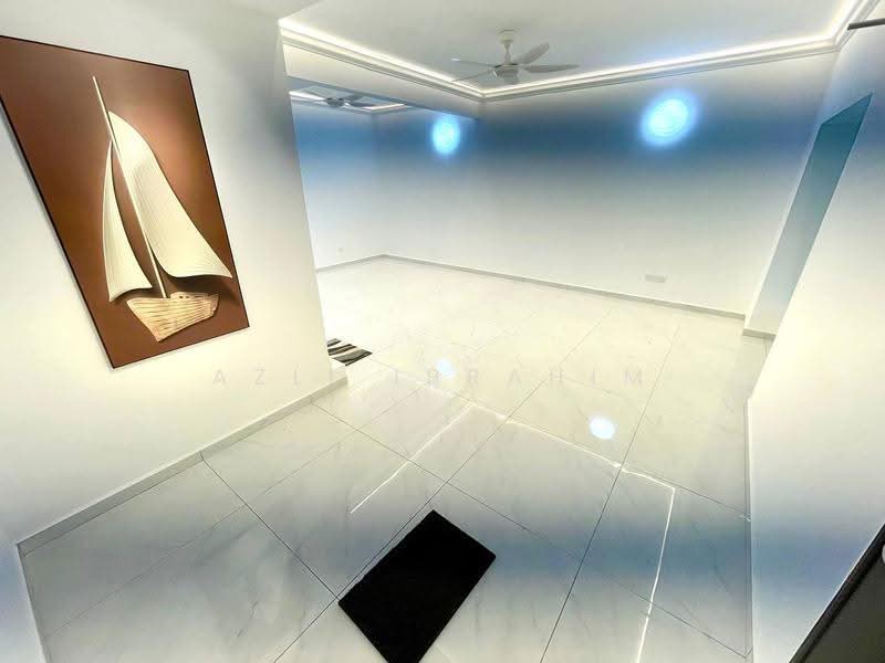 Rumah Teres 2-Tingkat untuk Dijual di Bandar Mahkota Cheras (Cheras) - Azli Ibrahim - Living Room - PropertyGuru.com.my