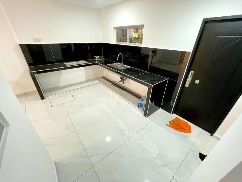 Rumah Teres 2-Tingkat untuk Dijual di Bandar Mahkota Cheras (Cheras) - Azli Ibrahim - Kitchen - PropertyGuru.com.my