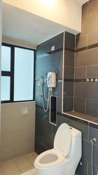 Kediaman Servis untuk Disewa di The Sky Executive Suites - KK Low - Bathroom - PropertyGuru.com.my