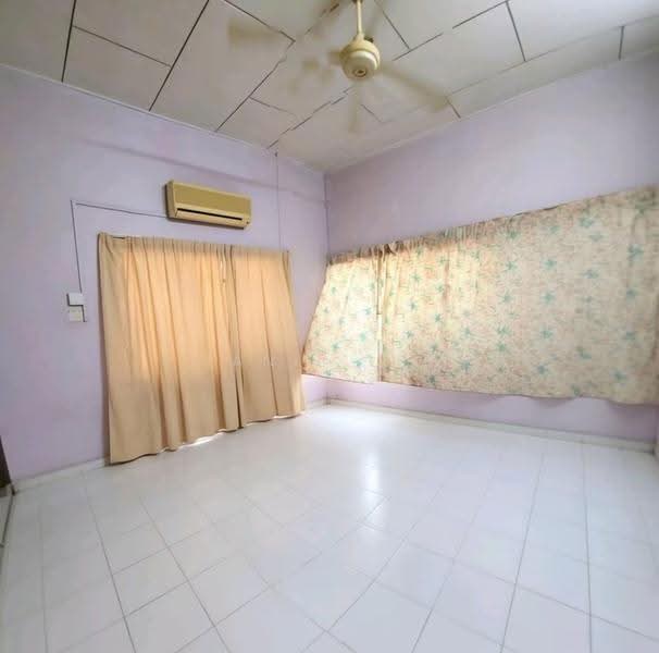 Rumah Berkembar untuk Dijual di Klang (Selangor) - Janie Lee - Bedroom - PropertyGuru.com.my