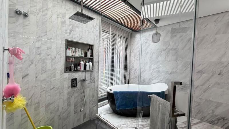 Bungalow House for Sale in Kuala Lumpur (Kuala Lumpur) - Sia Yik Kiat - Bathroom - PropertyGuru.com.my