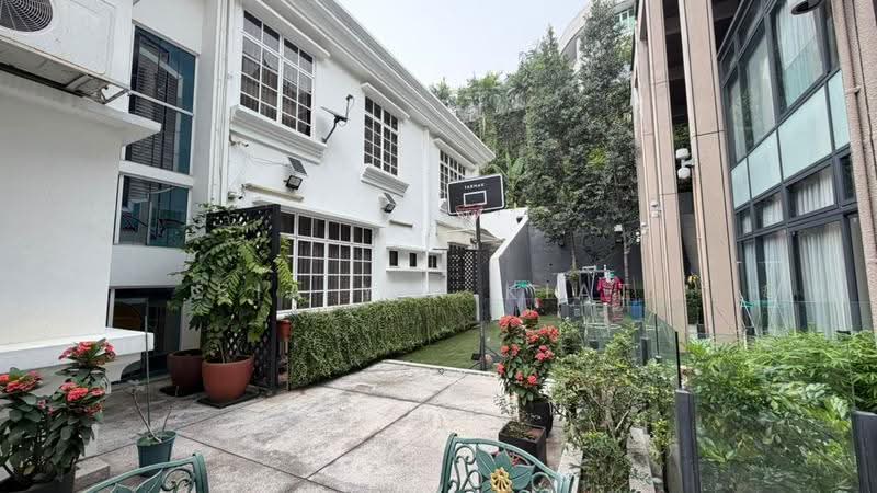 Bungalow House for Sale in Kuala Lumpur (Kuala Lumpur) - Sia Yik Kiat - Exterior - PropertyGuru.com.my