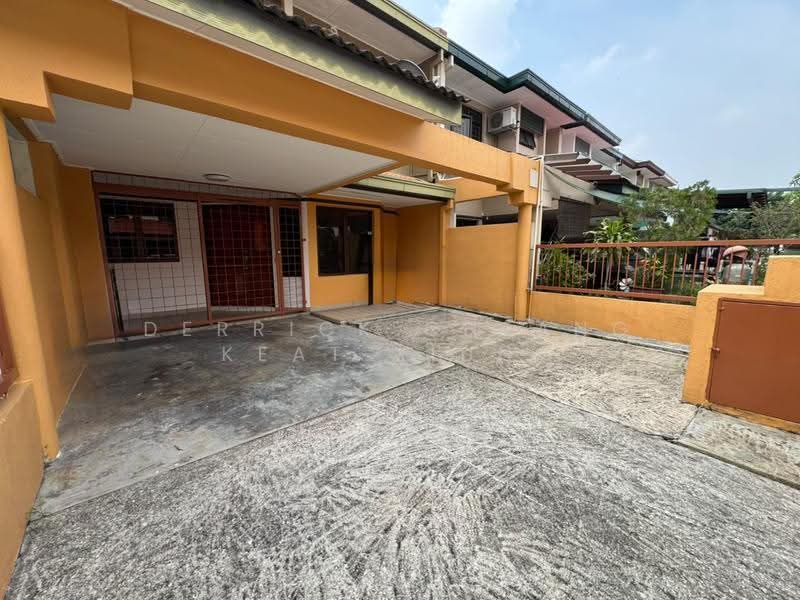 Terraced House for Sale in Bandar Utama (Selangor) - Derrick Cheang Keat Xiung - Exterior - PropertyGuru.com.my