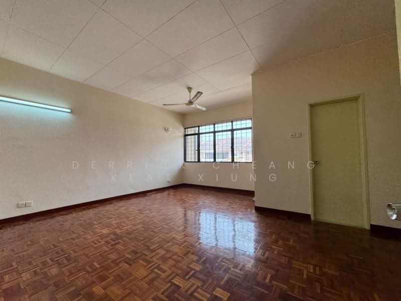 Terraced House for Sale in Bandar Utama (Selangor) - Derrick Cheang Keat Xiung - Living Room - PropertyGuru.com.my
