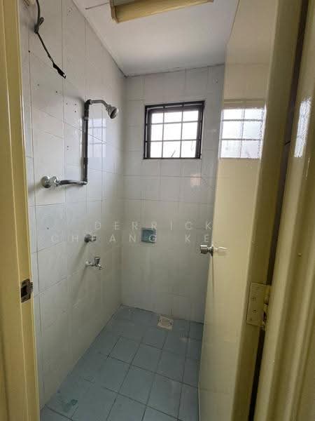 Terraced House for Sale in Bandar Utama (Selangor) - Derrick Cheang Keat Xiung - Bathroom - PropertyGuru.com.my