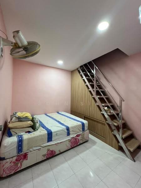 Rumah Teres 1-Tingkat untuk Disewa di Taman Universiti (Skudai) - John Sia - Bedroom - PropertyGuru.com.my