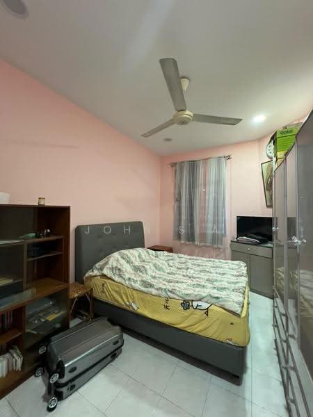 Rumah Teres 1-Tingkat untuk Disewa di Taman Universiti (Skudai) - John Sia - Bedroom - PropertyGuru.com.my