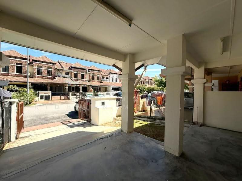 Rumah Teres 2-Tingkat untuk Dijual di Bandar Nusaputra (Puchong) - Muhammad Ridhwan Mohd Huzairi - Exterior - PropertyGuru.com.my