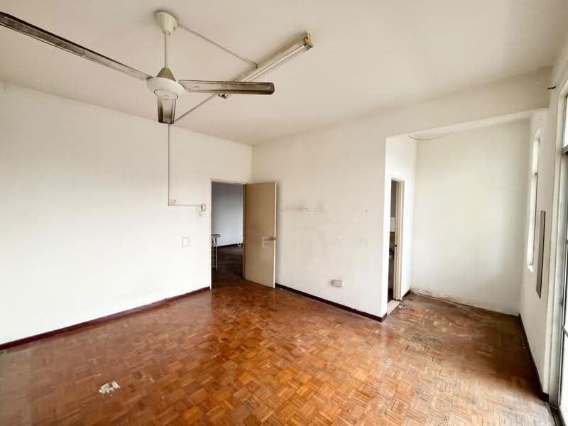 Rumah Teres 2-Tingkat untuk Dijual di Saujana Damansara (Damansara Damai) - Dave Tan - Living Room - PropertyGuru.com.my