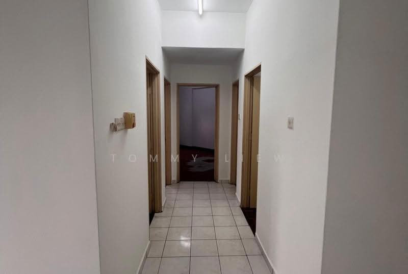 Kondominium untuk Dijual di Menara Menjalara - Tommy Liew - Corridor - PropertyGuru.com.my