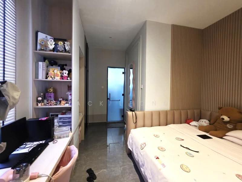 Rumah Banglo untuk Dijual di Taman Bukit Suria (Cheras) - Zack Leong - Bedroom - PropertyGuru.com.my