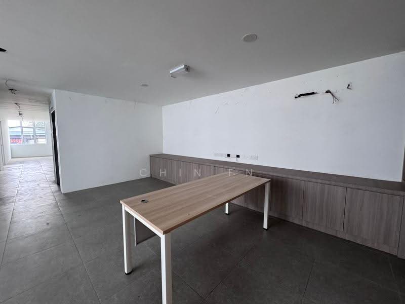 Kedai untuk Dijual di Taman Bukit Rambai Putra (Bukit Rambai) - CHIN FN - Interior - PropertyGuru.com.my