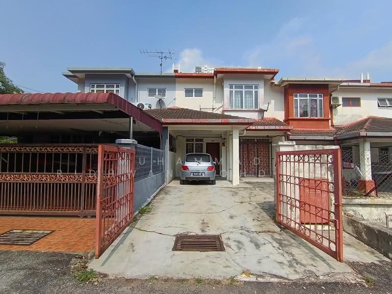 Terraced House for Sale in Bandar Baru Salak Tinggi (Sepang) - Muhammad Ridhwan Mohd Huzairi - Exterior - PropertyGuru.com.my