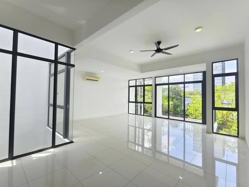 3-storey Terraced House for Rent in Taman Melawati (Ulu Kelang) - Hetha Chan - Living Room - PropertyGuru.com.my