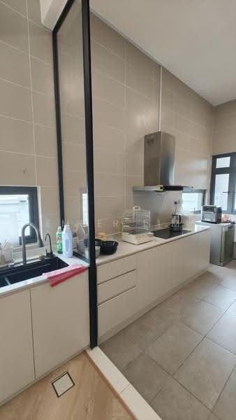 Rumah Teres untuk Disewa di Iskandar Puteri (Nusajaya) (Johor) - Ember Lim - Kitchen - PropertyGuru.com.my