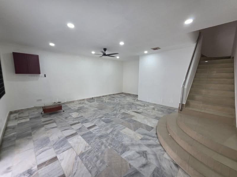 2-storey Terraced House for Sale in Taman Sri Skudai (Skudai) - Jialing Chua - Living Room - PropertyGuru.com.my