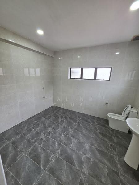2-storey Terraced House for Sale in Taman Sri Skudai (Skudai) - Jialing Chua - Bathroom - PropertyGuru.com.my