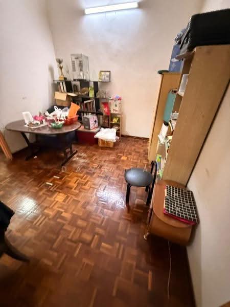 Rumah Teres untuk Dijual di Bandar Country Homes (Rawang) - Dave Tan - Study - PropertyGuru.com.my