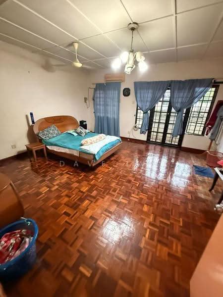 Rumah Teres untuk Dijual di Bandar Country Homes (Rawang) - Dave Tan - Bedroom - PropertyGuru.com.my