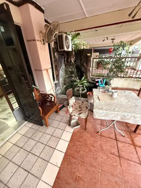 Rumah Teres untuk Dijual di Bandar Country Homes (Rawang) - Dave Tan - Exterior - PropertyGuru.com.my