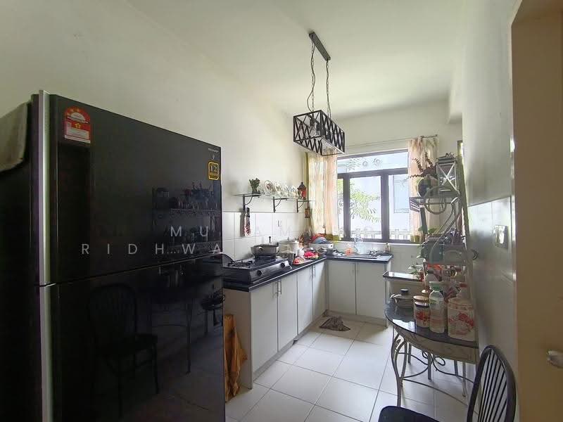 2-storey Terraced House for Sale in Semenyih (Selangor) - Muhammad Ridhwan Mohd Huzairi - Kitchen - PropertyGuru.com.my