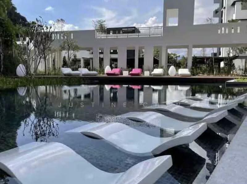Kondominium untuk Dijual di The Cove Hillside Residence - Justine Chin - Pool - PropertyGuru.com.my