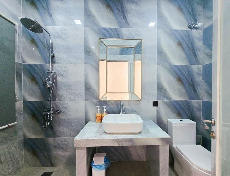 2-storey Terraced House for Sale in Taman Setiawangsa (Setiawangsa) - Azli Ibrahim - Bathroom - PropertyGuru.com.my