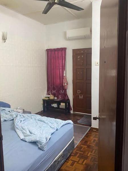 Rumah Teres 2-Tingkat untuk Dijual di Bandar Bukit Tinggi (Klang) - Ahmad Muslim - Bedroom - PropertyGuru.com.my