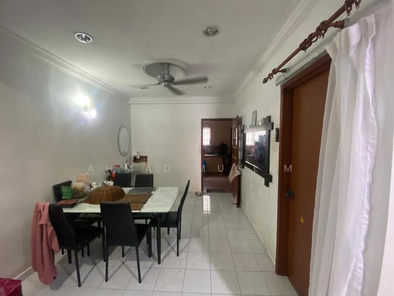 Rumah Teres 2-Tingkat untuk Dijual di Bandar Bukit Tinggi (Klang) - Ahmad Muslim - Dining Room - PropertyGuru.com.my