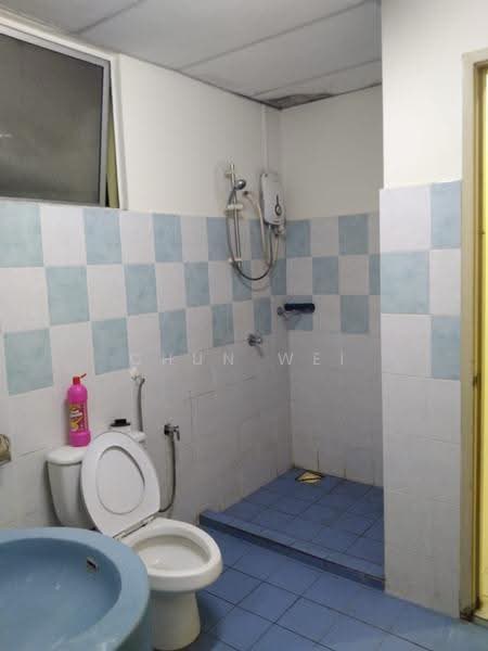 Condominium for Rent at Platinum Hill PV 3 - Chun Wei - Bathroom - PropertyGuru.com.my