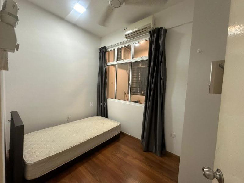 Pangsapuri untuk Dijual di Nusa Heights (Nusa Puncak) - RQ Tee - PropertyGuru.com.my