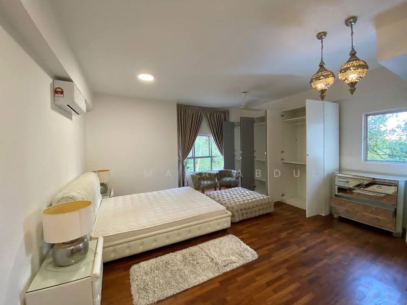Condominium for Sale at Seri Maya Condominium - Cik Maya Abdul - Master Bedroom - PropertyGuru.com.my