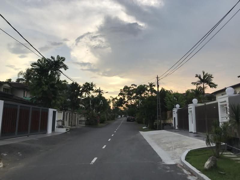 Bungalow House for Sale in Usj 2 (Subang Jaya) - Lai YK - PropertyGuru.com.my