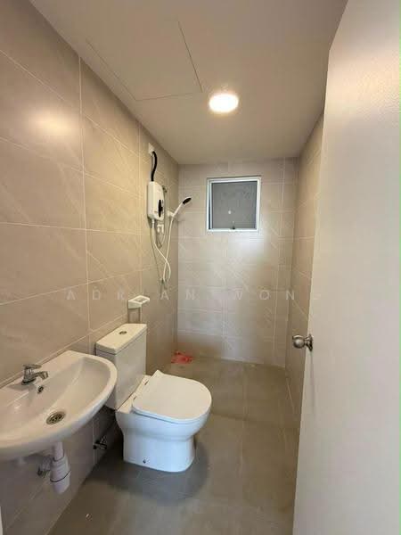 Condominium for Rent at Pitta Residensi - Adrian Wong - Bathroom - PropertyGuru.com.my