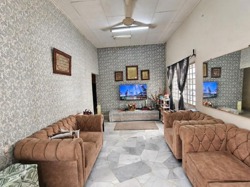 1.5-storey Terraced House for Sale in Taman Sri Melati (Selayang) - Firdaus Husin - PropertyGuru.com.my