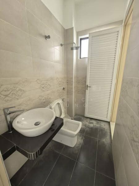 Rumah Berkembar untuk Dijual di Panorama Lapangan Perdana (Ipoh) - Derrick Chung - Bathroom - PropertyGuru.com.my