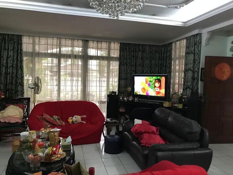 Bungalow House for Sale in Usj 2 (Subang Jaya) - Lai YK - Living Room - PropertyGuru.com.my