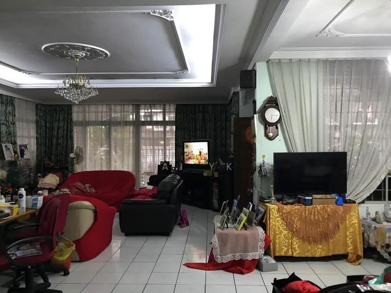 Bungalow House for Sale in Usj 2 (Subang Jaya) - Lai YK - Living Room - PropertyGuru.com.my