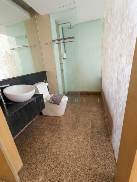 Kediaman Servis untuk Dijual di Empire Subang - Shahshi T - Bathroom - PropertyGuru.com.my