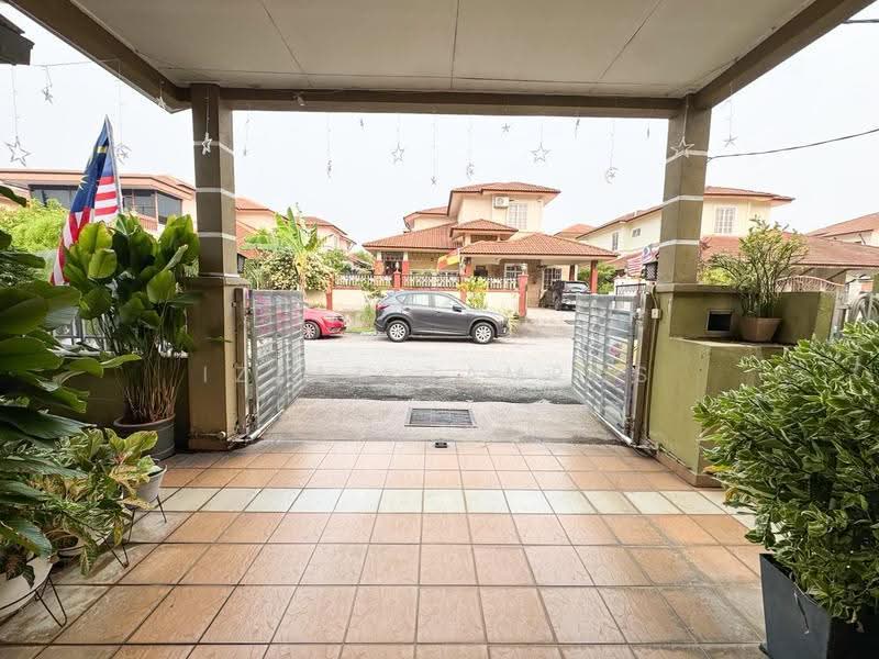 Rumah Kluster untuk Dijual di Bandar Bukit Mahkota (Bangi) - Izzat Zamros - Exterior - PropertyGuru.com.my