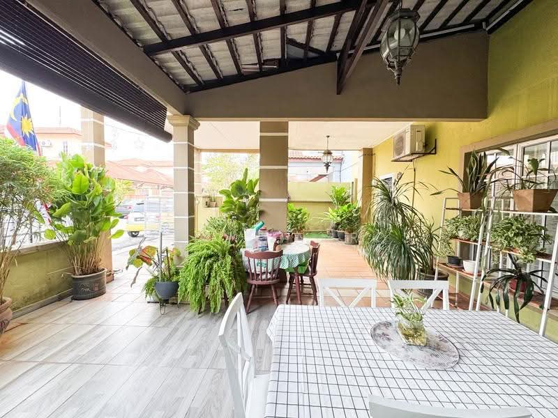 Rumah Kluster untuk Dijual di Bandar Bukit Mahkota (Bangi) - Izzat Zamros - Exterior - PropertyGuru.com.my