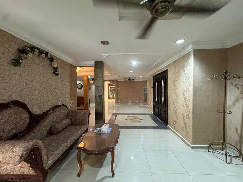 2-storey Terraced House for Sale in Seksyen 5 Wangsa Maju (Wangsa Maju) - Azli Ibrahim - Living Room - PropertyGuru.com.my